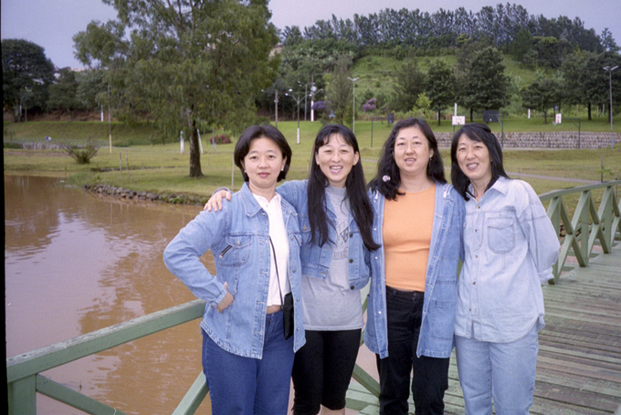 77_2002_BR_SP_Family_003_3