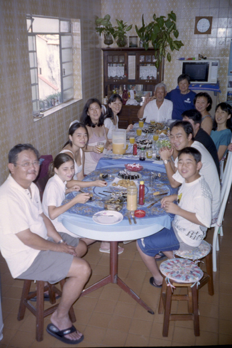 81_2002_BR_SP_Family_012_12