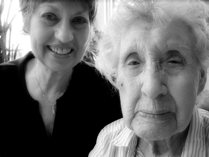 06.12 mom&nanb&w