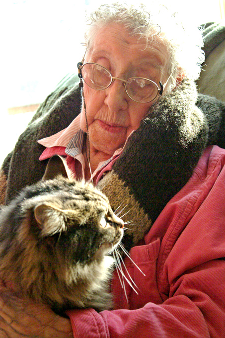 06.12 nan&cat