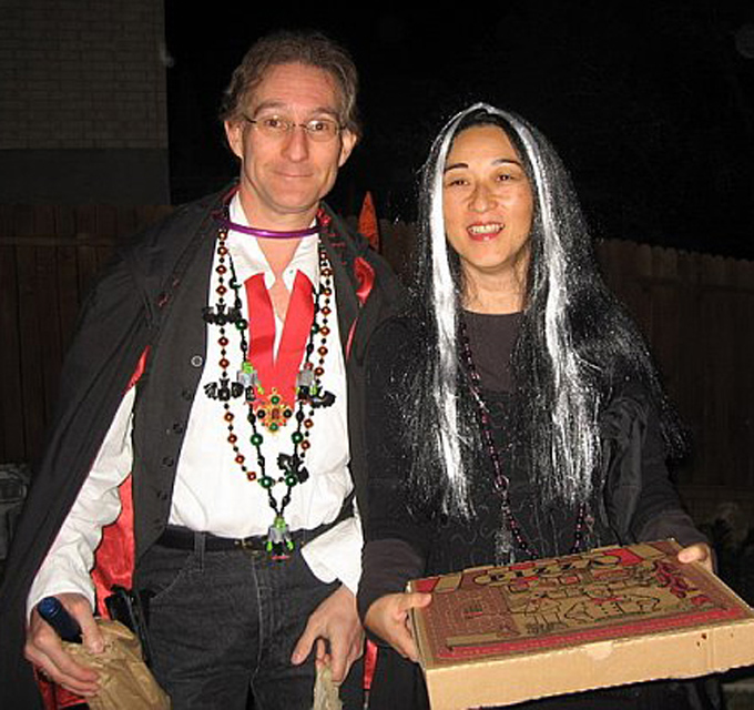 08.10 904487790308_0_BG_sq