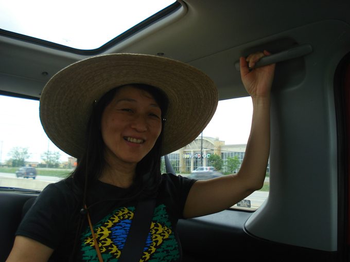 09.04 DSC00477 Us In Car