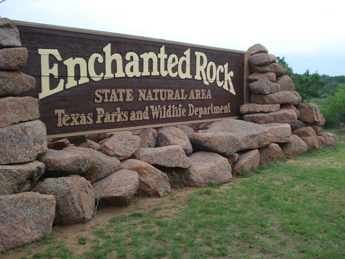 09.04 DSC00762 Encha#C52B54