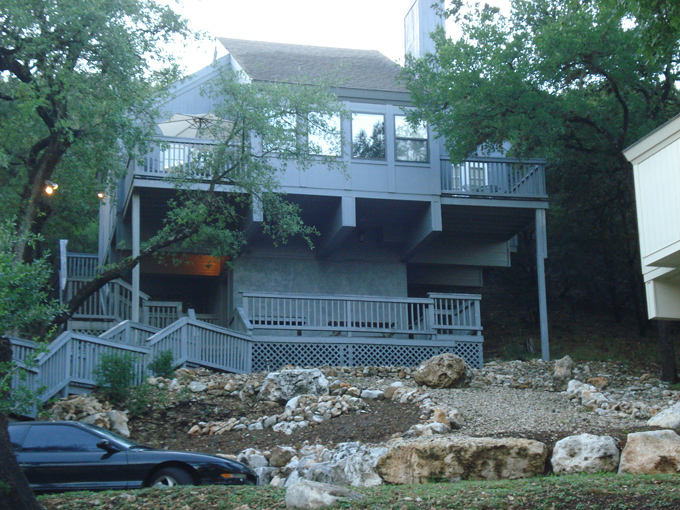 09.04 DSC00783 House#C52B2B